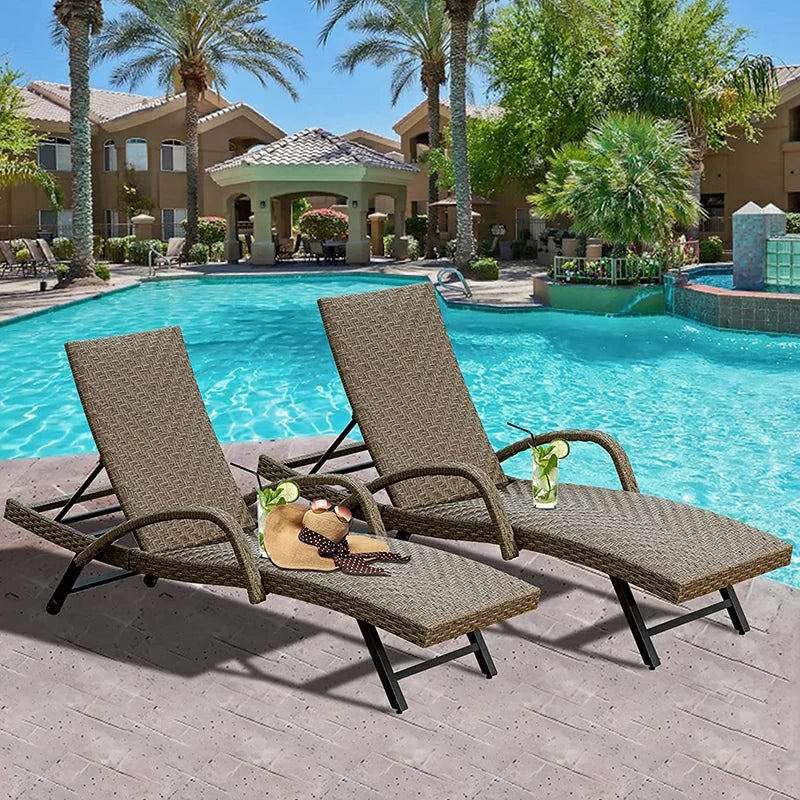 Domi Rattan Chaise Lounge#color_brown w/ armrest
